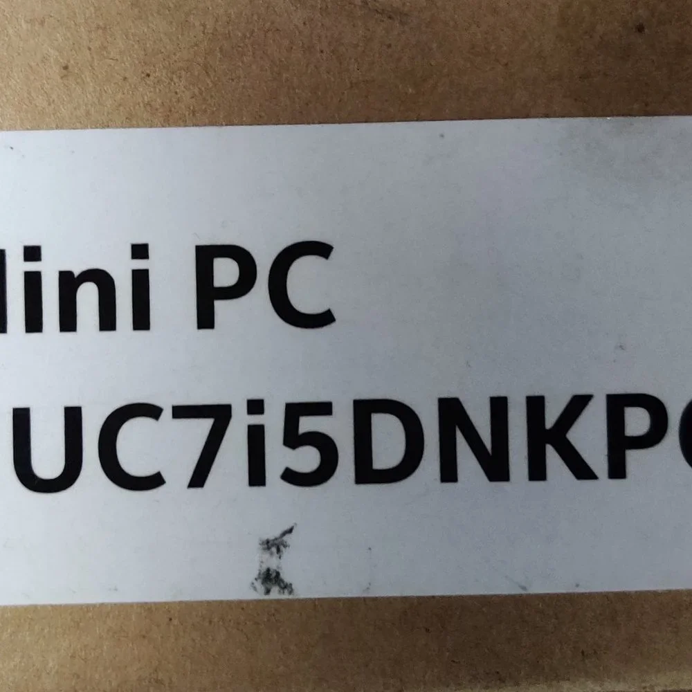 Intel NUC 7 i5 and Acer monitor